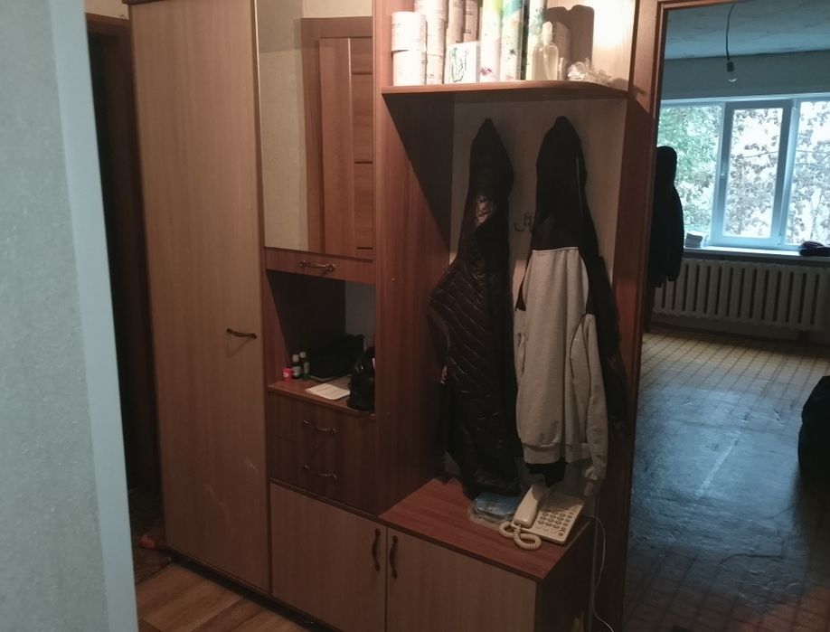 Продам прихожую новую