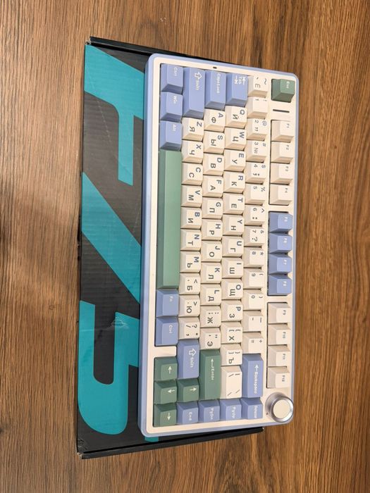 Aula f75 с коробкой