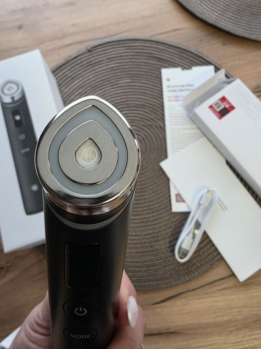MediCube Age-R Booster Pro