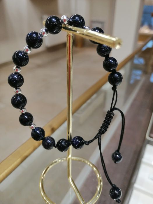 Vând brățari noi, din pietre naturale și biluțe argint, pentru femei