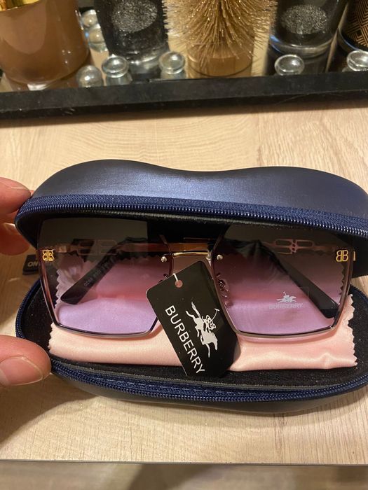 Слънчеви очила BURBERRY