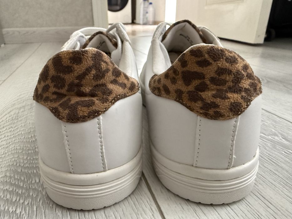 Мужские кроссовки Asos