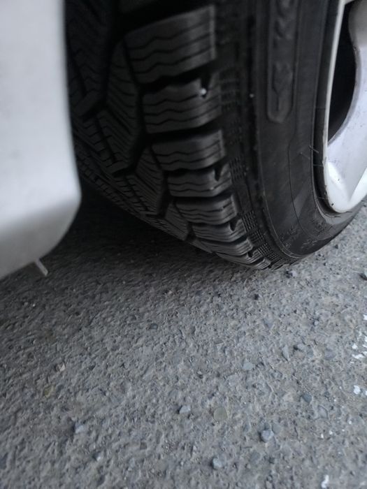 Продава Мерцедес с 320