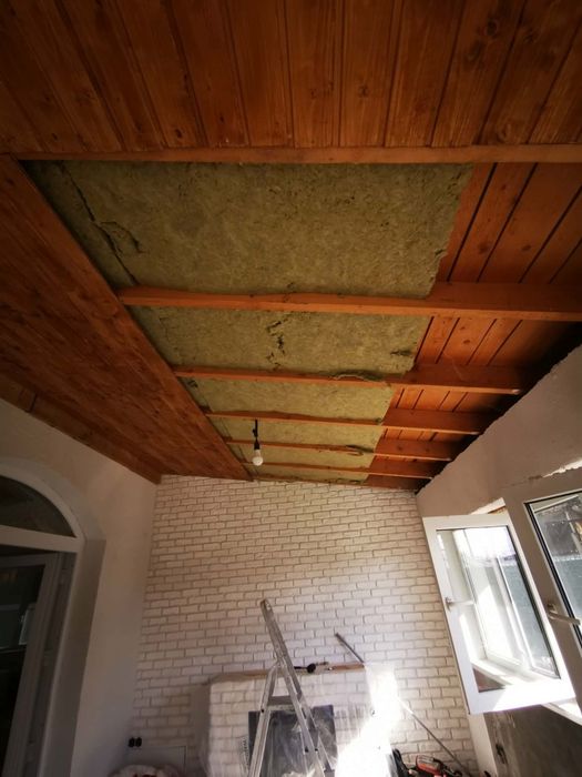 Montaj acoperis tigla metalica jgheaburi burlane reparații