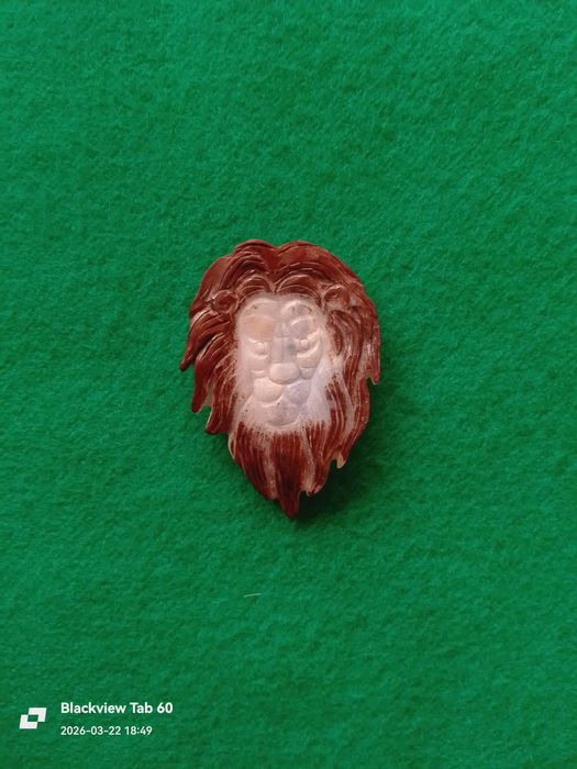 Подвеска резная из халцедона