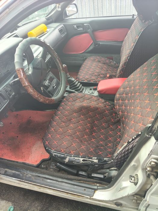 Продам срочно машину