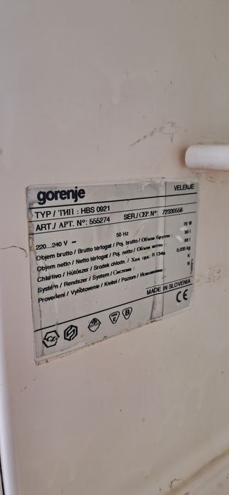 Vând mini frigider Gorenje 90litri , 70 w ,