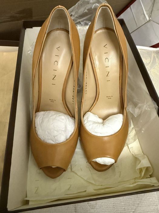 Продаю туфли Vicini 37 размера