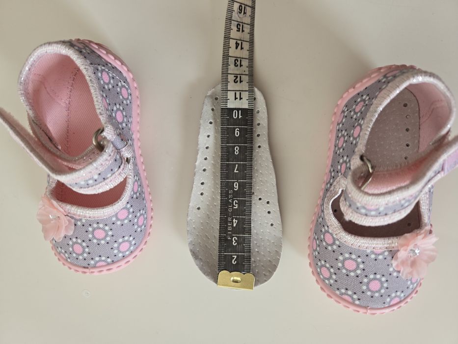Бебешки пантофи Вигами Нови! 19 номер