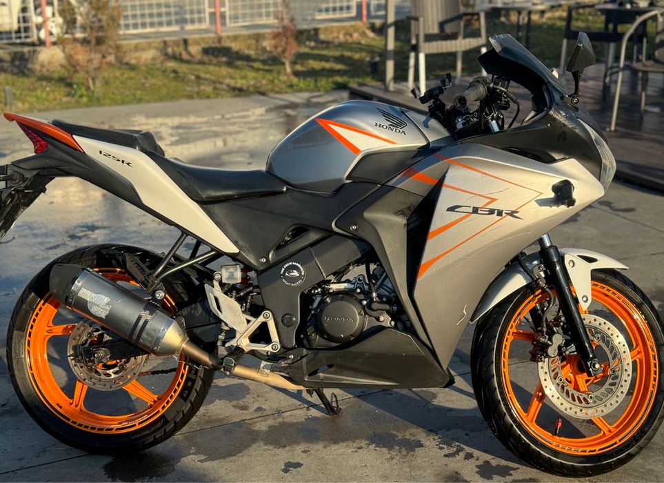 Honda CBR125R A1