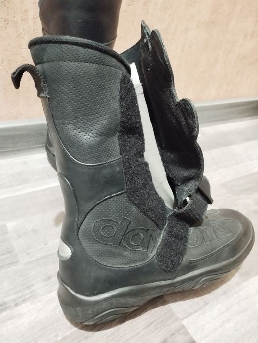 Ботуши daytona-gore-tex! номер 40!