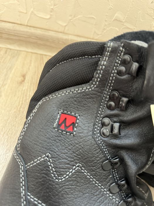 Продам спец обувь