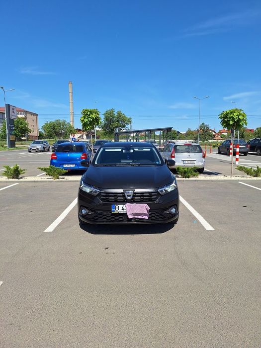 Vând Logan 3 gpl de fabrică