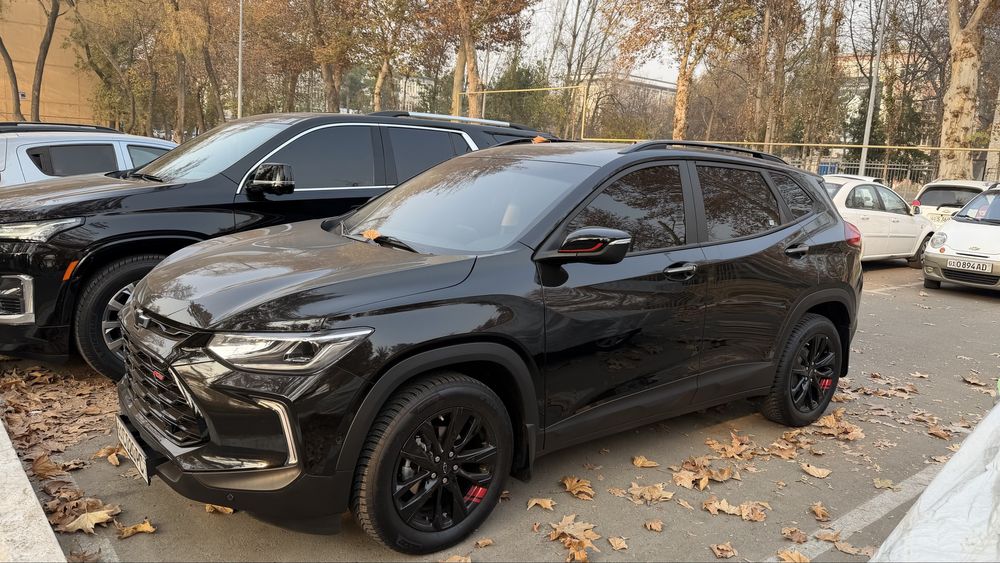 Машина Tracker 2 в отличном состоянии