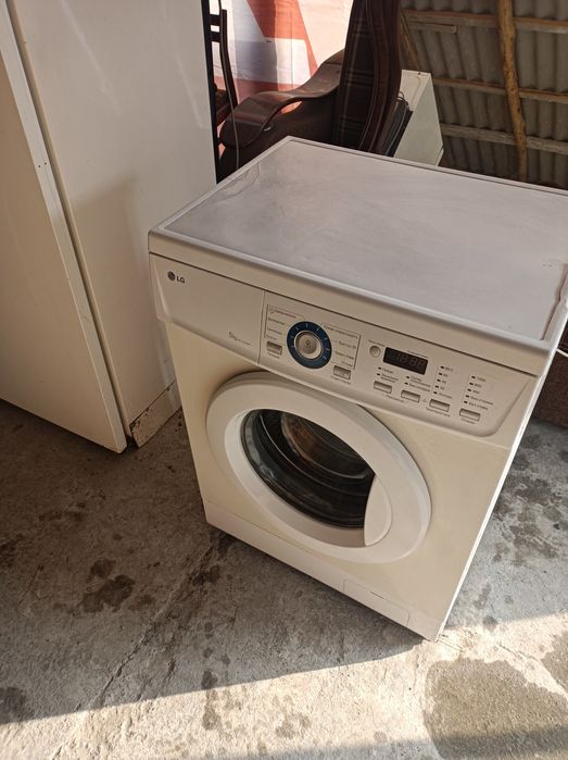 Стиральная машинка автомат