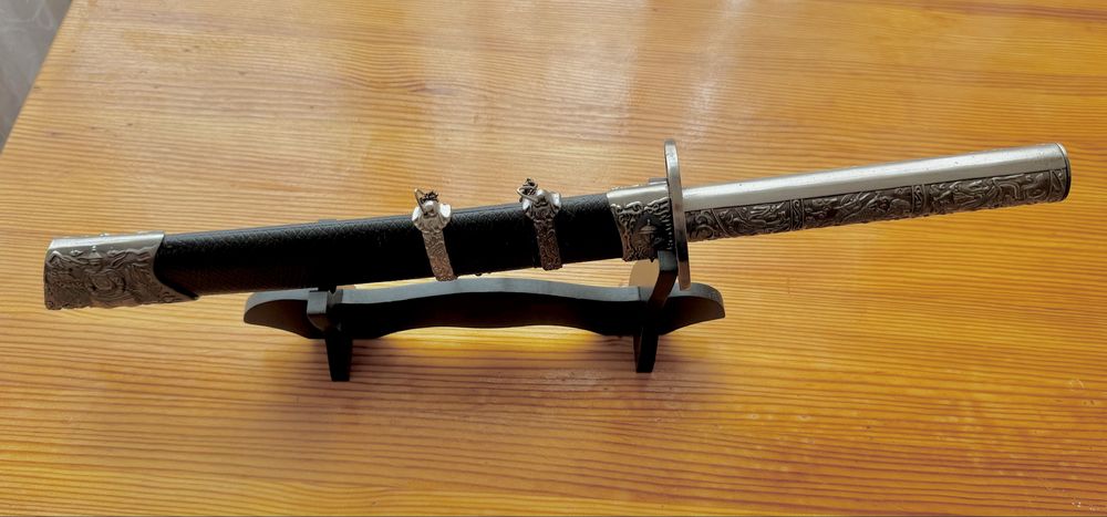 Катана с поставка - 50см/ 30см острие