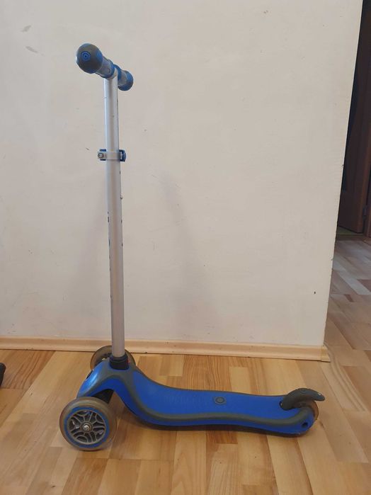 Vand trotineta cu 3 roti, baieti, Globber