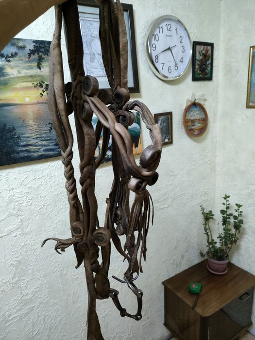 Продам конные принадлежности.