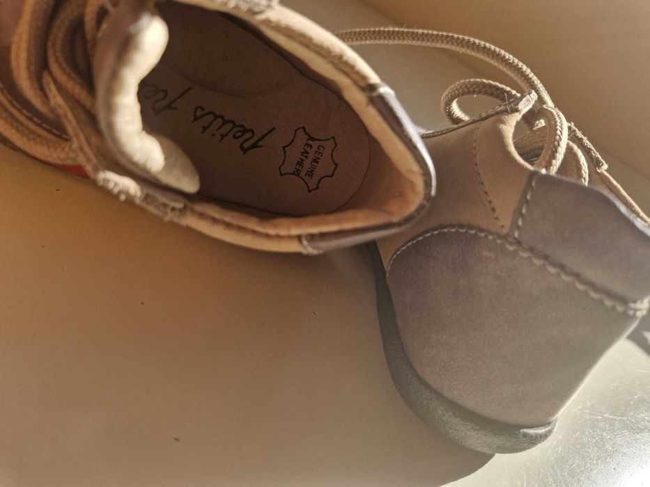 Ghete copii piele naturala cu siret - Noi