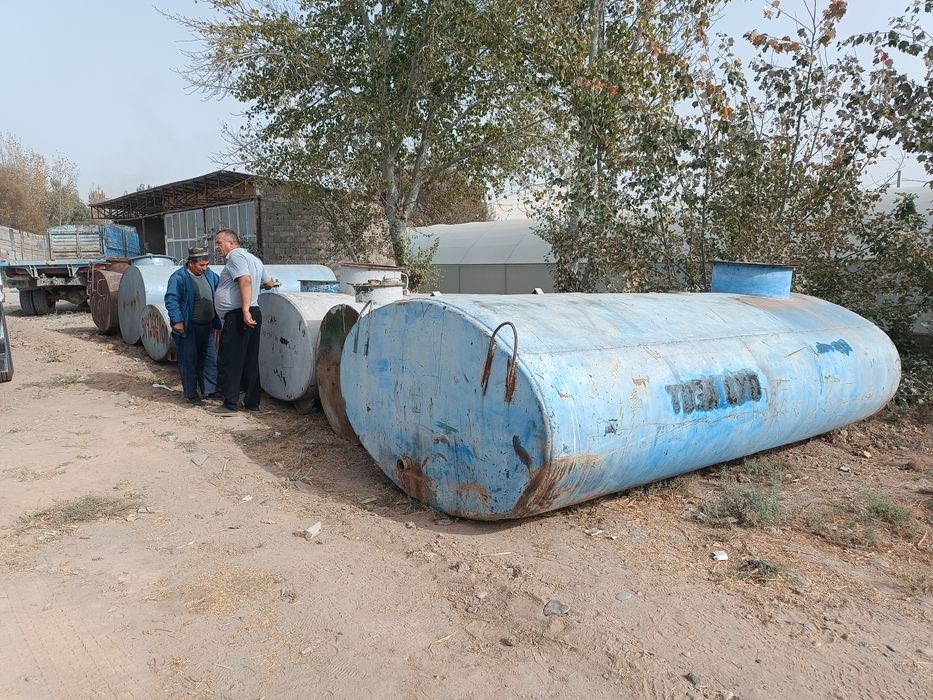 ёмкостьлар сотилади