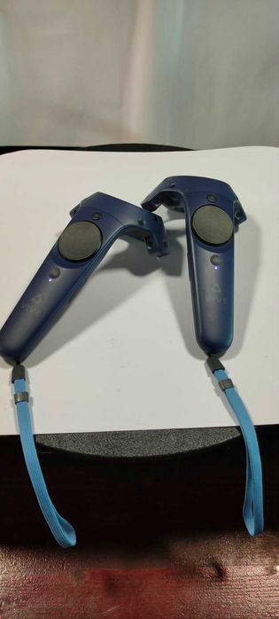Manere, manete, controlere VR HTC VIVE PRO albastre . realitate virtuala