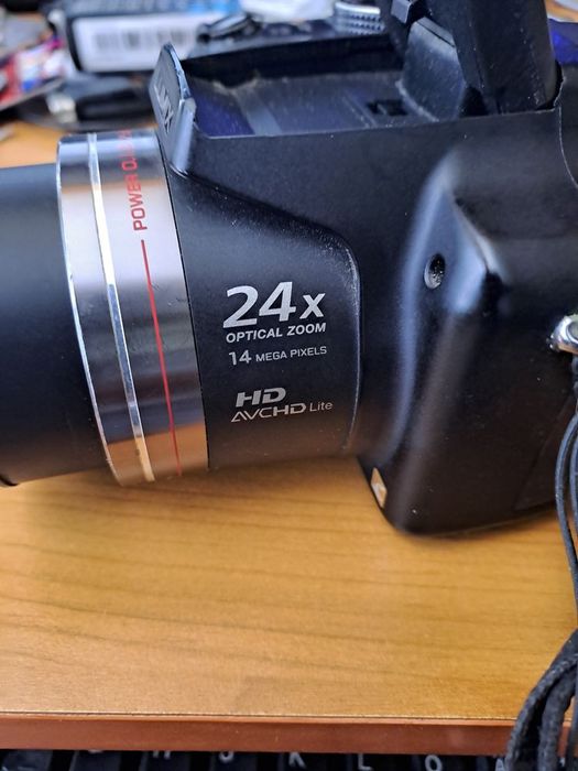 Фотоапарат огледално-рефлекторен