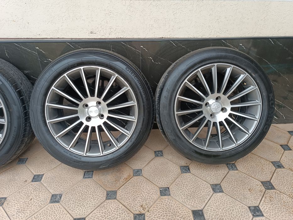 Mers Diska Balon 215 55 R17 Holati Yaxshi Ayibi Yoq