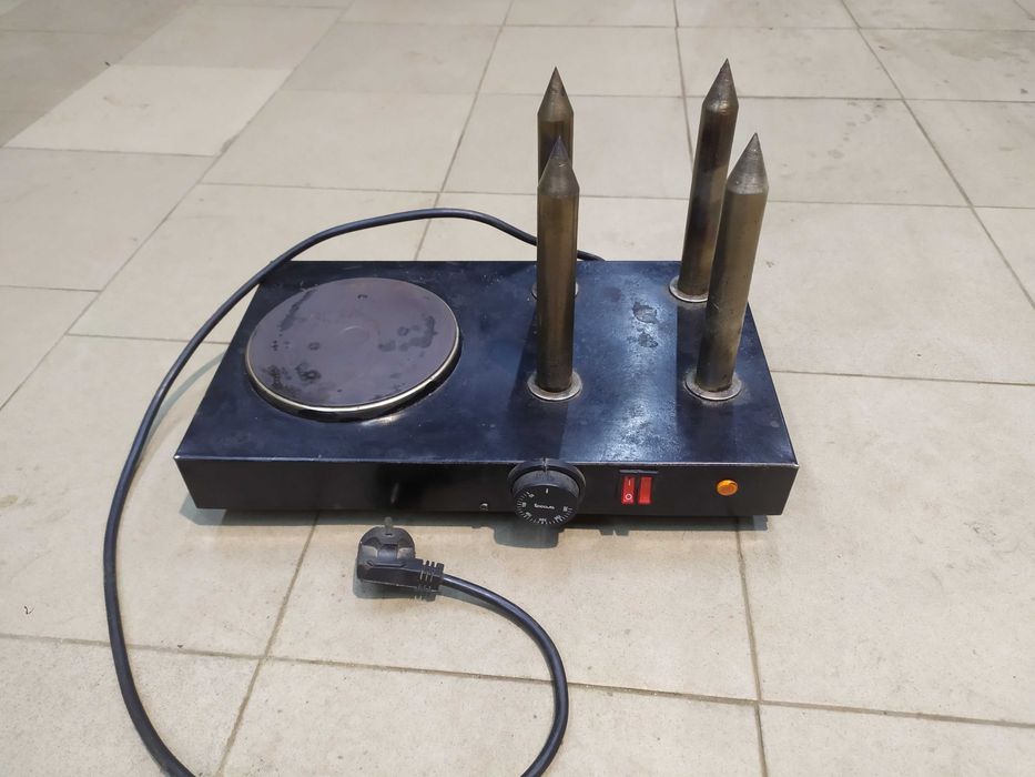 Машина за хот дог,с котлон.