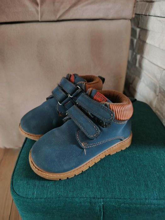 Papucei  din piele pt copii