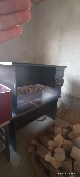 ofisniy  mebel  xolati yaxshi