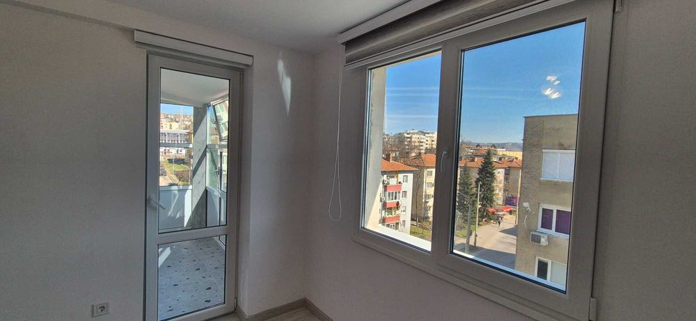 Продава се Тристаен апартамент в Велико Търново, Център - 101 кв.м за 969 €/кв.м - Снимка #4