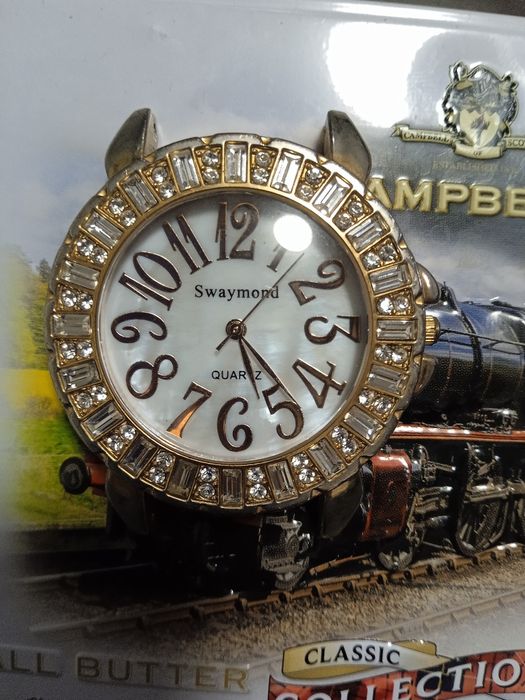 Продам часы женские