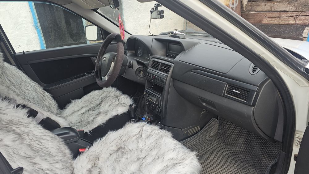 Продам приору 2 в хтс