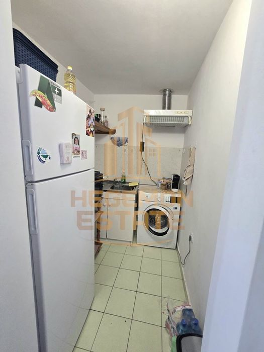 Продава се Двустаен апартамент в Варна, Левски - 65 кв.м за 903 €/кв.м - Снимка #2