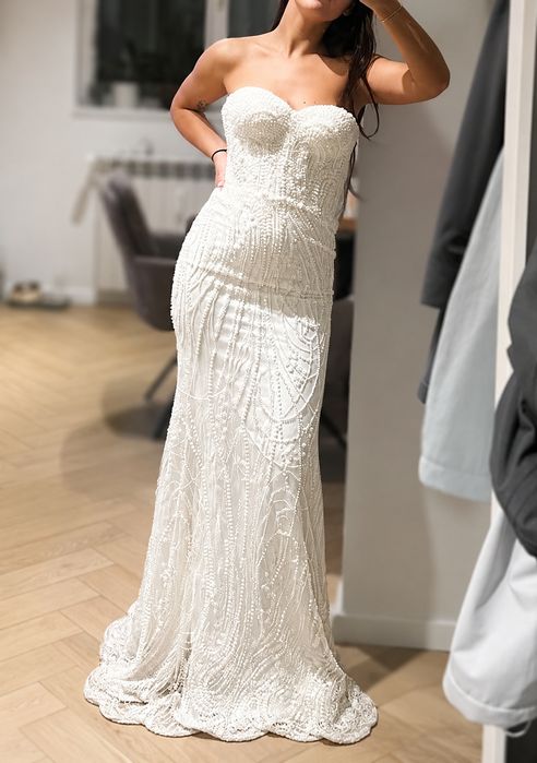 Rochie mireasa La Novia, XS, cu capa inclusa perle cusiute manualp