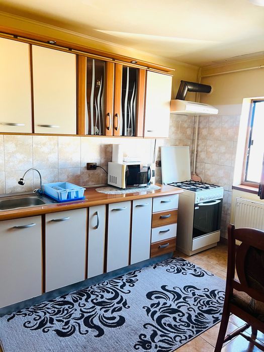 Apartament de închiriat Rm Sărat