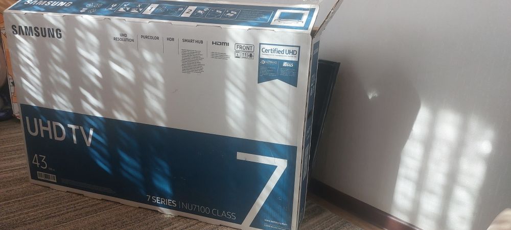 Телевизор samsung