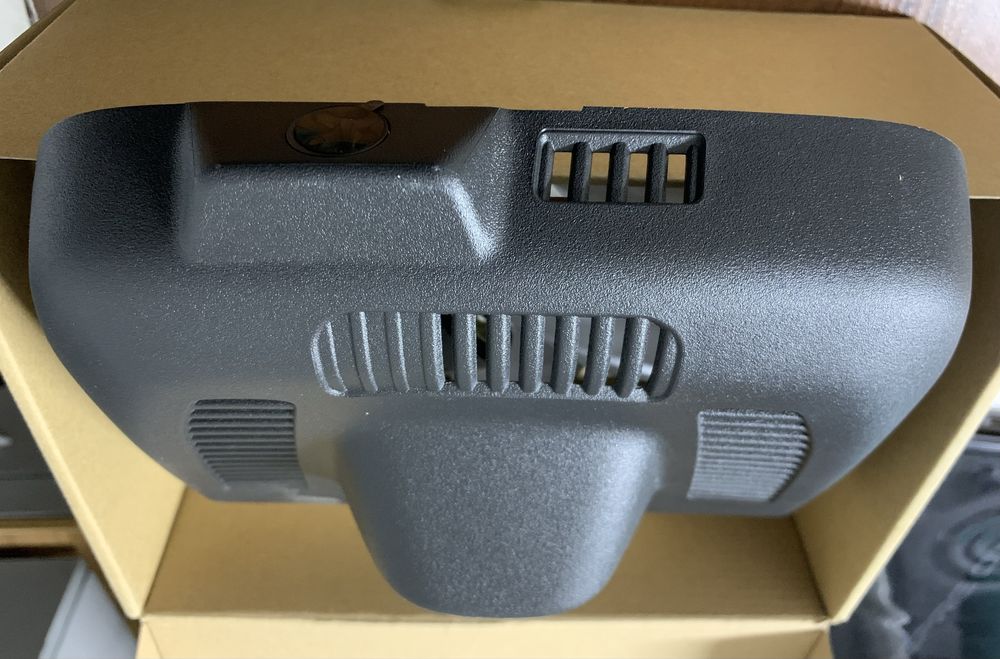 Видеорегистратор для Geely Monjaro