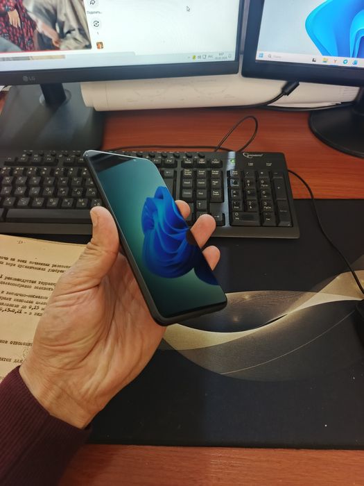 Redmi 5plus 32gb[2022]ideal iwlawi zur aybi yuq tozza telefon yangiday