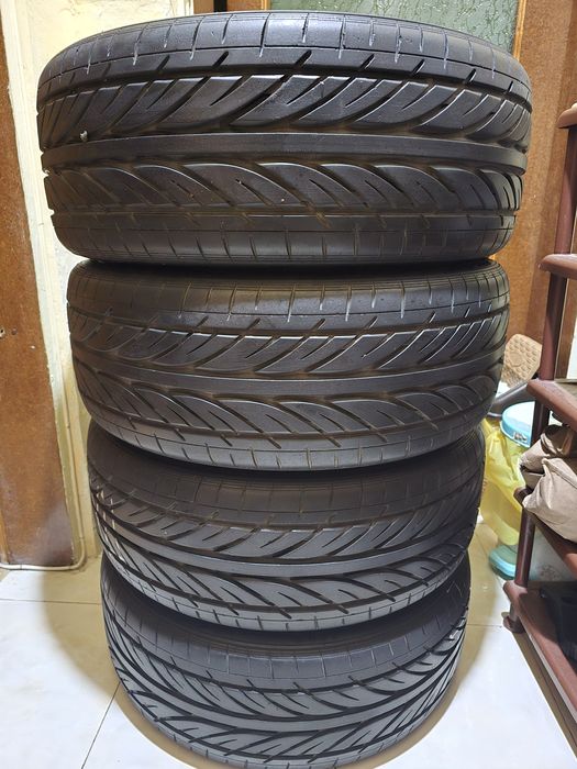 Продават се, гуми