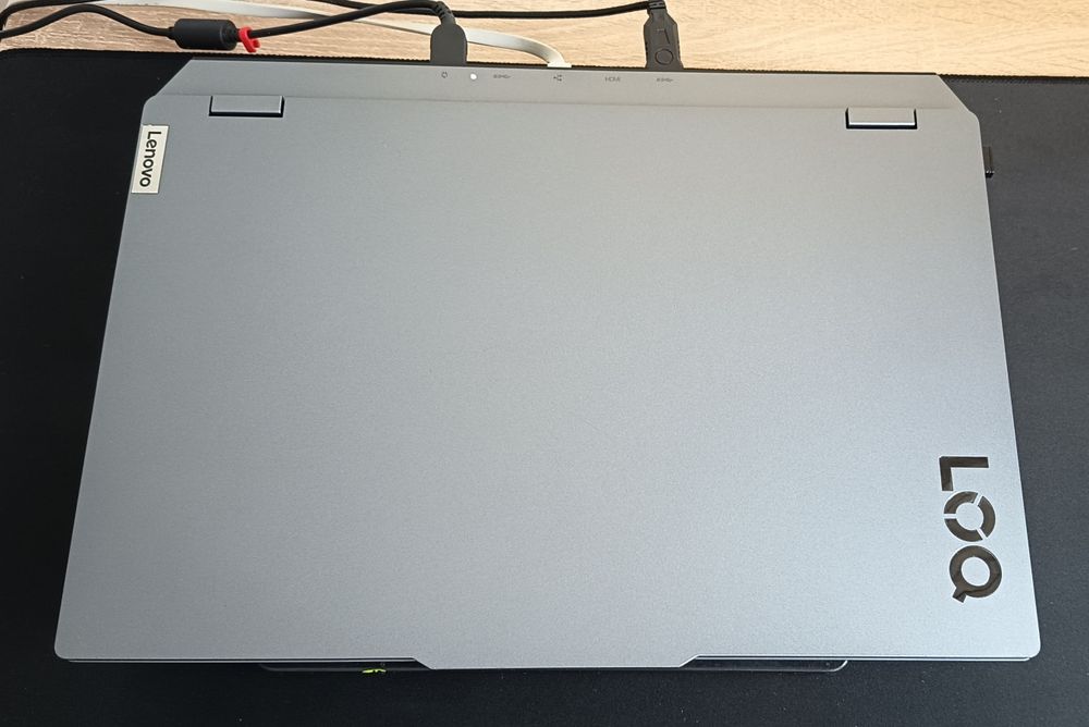 Se vinde Lap Top Lenovo LOQ