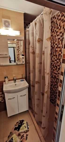 Дава се под наем Двустаен апартамент в Бургас, Меден рудник - зона Б - 70 кв.м за 200 € - Снимка #3