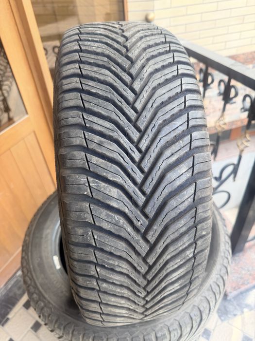 MICHELIN CROSS CLIMATE 2 orginal made in canada