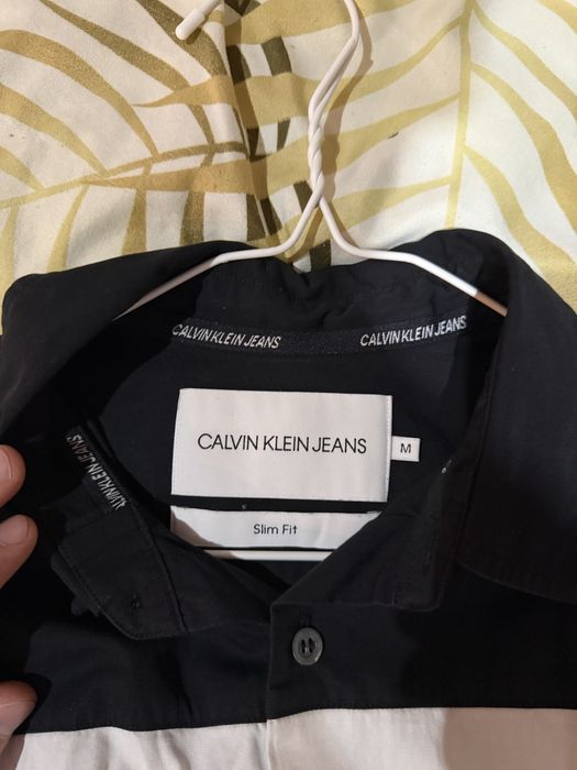 Риза Calvin Klein