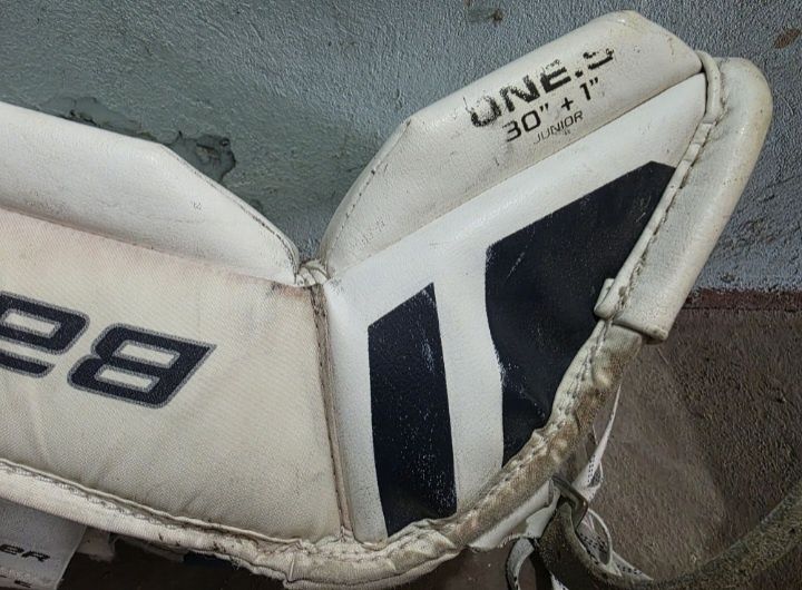 Вратарские щитки BAUER