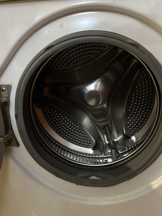 Продам стиральную машинку