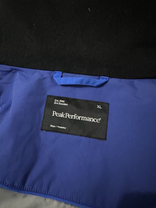 Peak Performance Maroon Men’s Jacket