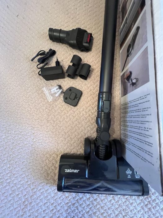 Безкабелна прахосмукачка Zelmer ZSVC510D Peter