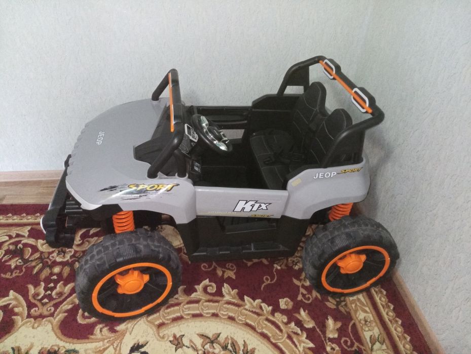 Bolalar uchun kravat mashina