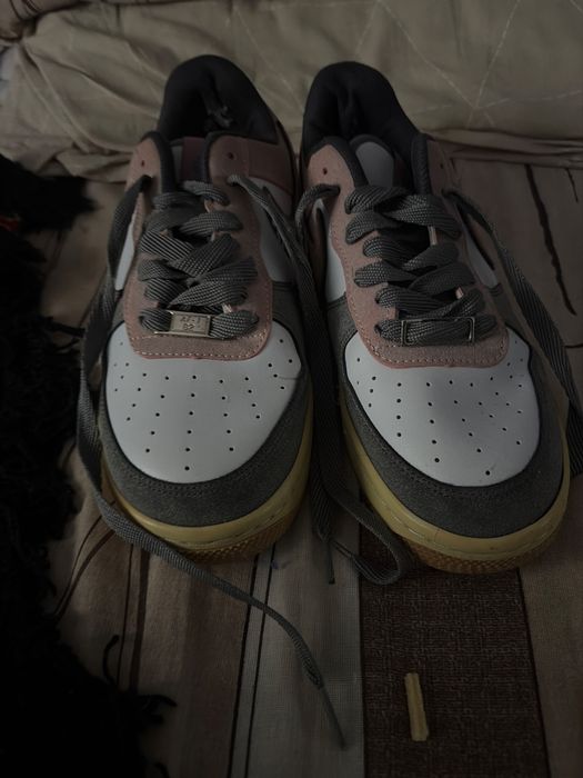 Adidasi Nike Air